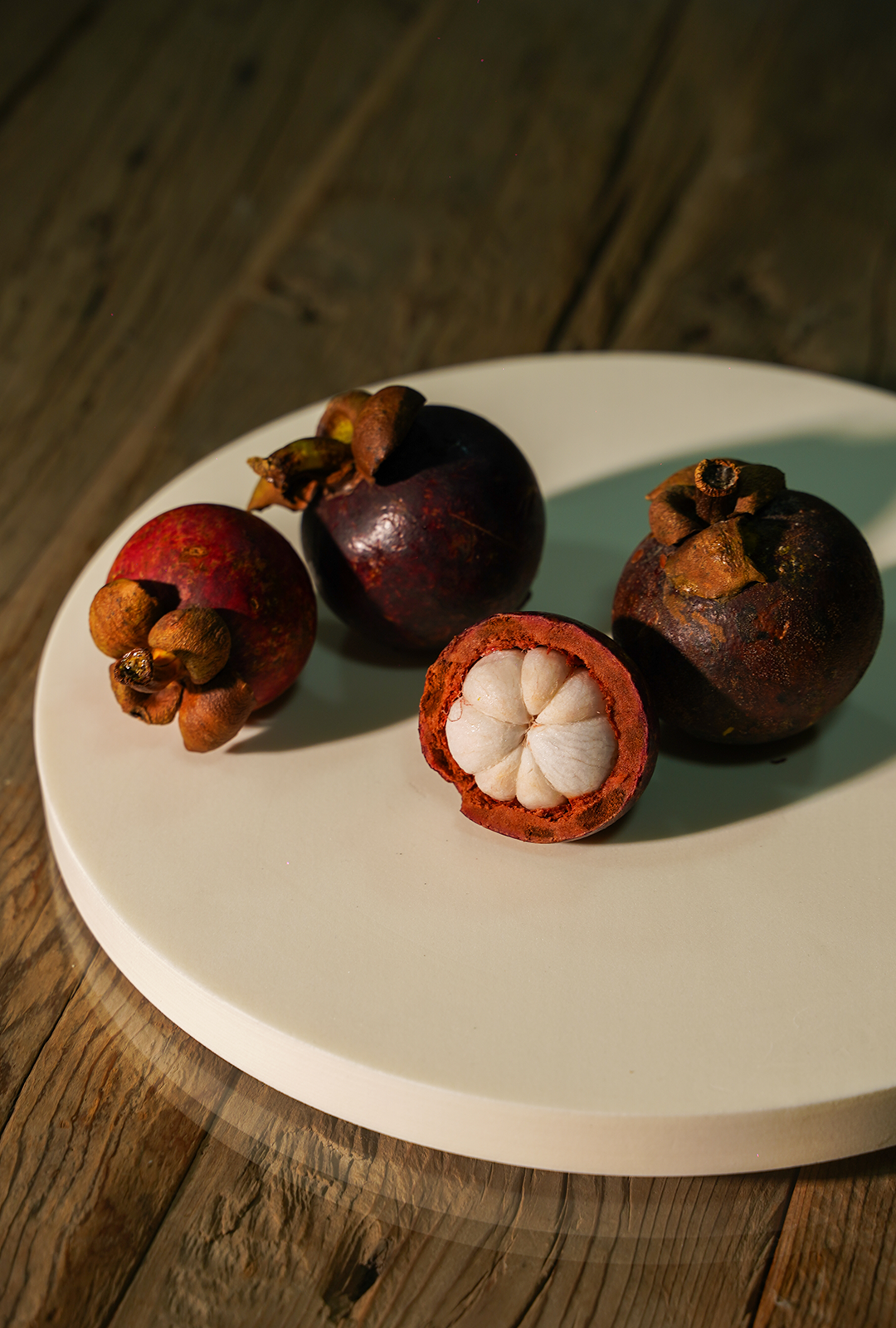 Mangostan  ile İlgili Bilmek İsteyeceğiniz Her Şey!